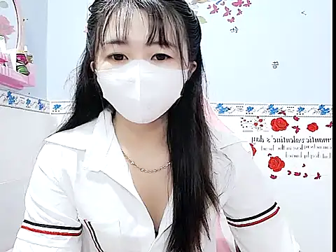 Emilysexy cut online show from 28, 5, 2026