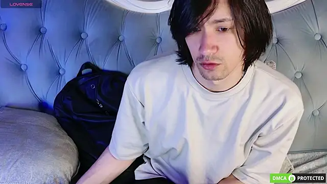 CalvinChapman online show from 25, 5, 2026