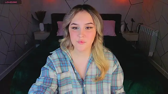 Stacey Dawson online show from 26, 5, 2026