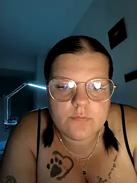 BadMommyyyyy online show from 27, 5, 2026