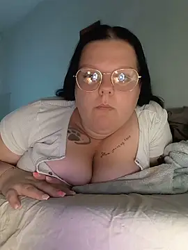 BadMommyyyyy online show from 15, 5, 2026