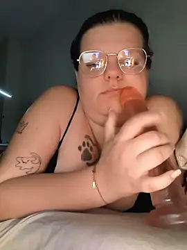 BadMommyyyyy online show from 23, 5, 2026