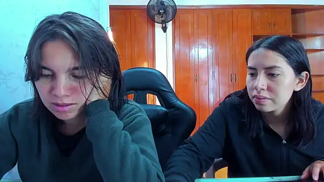 Soffy and Emily online show from 4, 7, 2026