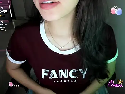 Linh smile  online show from 10, 7, 2026