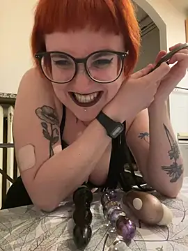 Myssevelyn online show from 12, 7, 2026