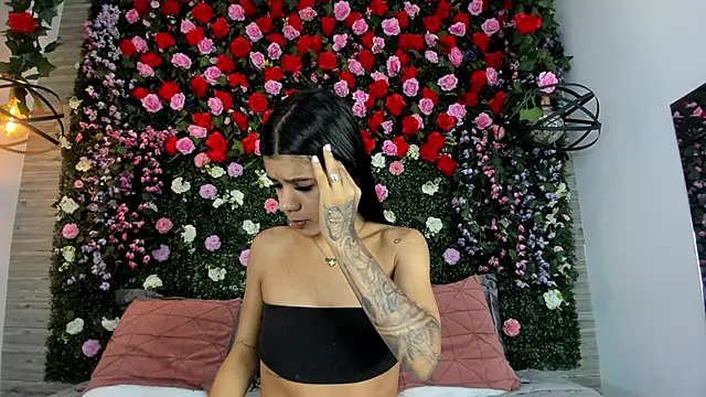 ViolettGracee online show from 17, 6, 2026
