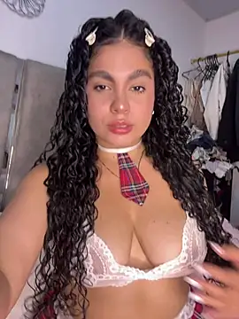 Yassy 11 online show from 23, 5, 2026