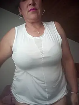 Snapshot of dangerous_milf chatting on 10, 7, 2026 dangerous milf online show from 10, 7, 2026