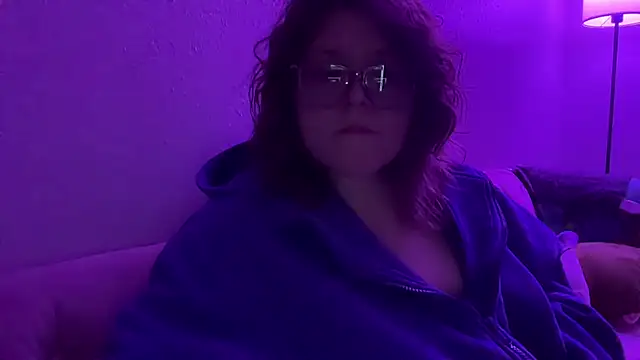 cozyqt94 online show from 17, 5, 2026