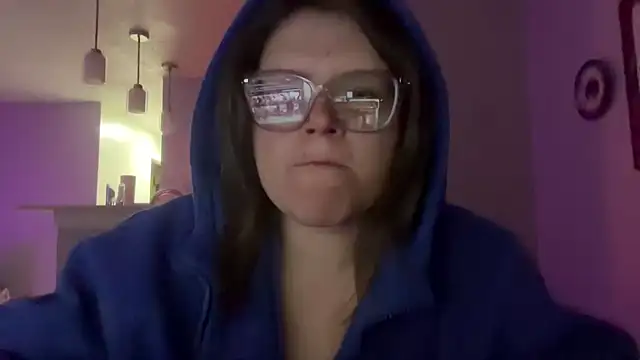 cozyqt94 online show from 18, 5, 2026