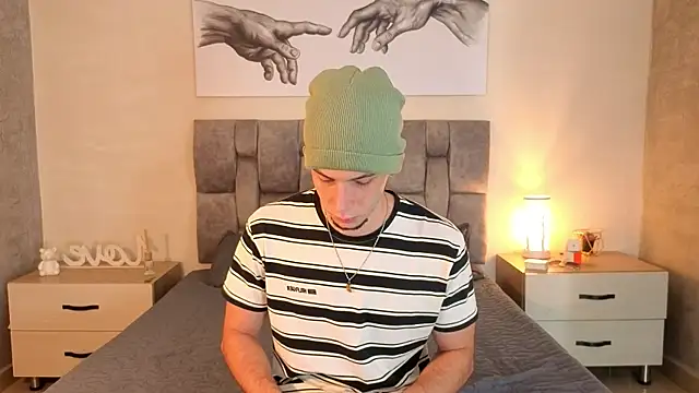 isaacblaze  online show from 28, 5, 2026