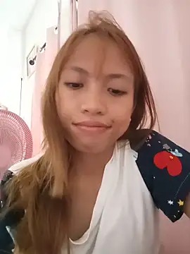 Snapshot of sweetpinayxxx chatting on 1, 6, 2026 sweetpinayxxx online show from 1, 6, 2026