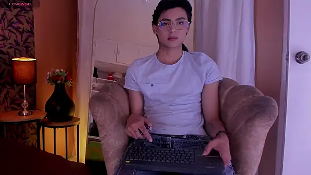 tian sex online show from 20, 6, 2026