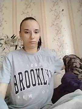 -VictoriaJohnson- online show from 13, 7, 2026