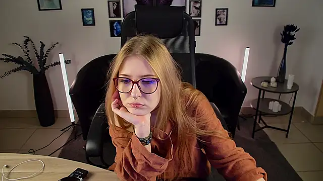 lanafitch online show from 14, 6, 2026