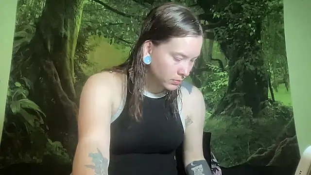 mo0ngoddess online show from 7, 4, 2026