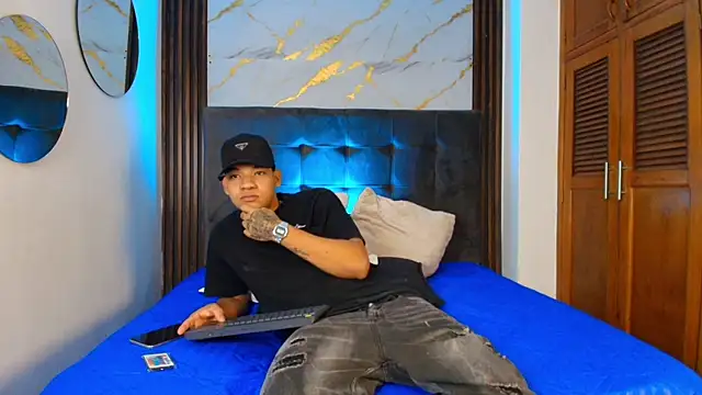 Snapshot of bick_jhonn chatting on 13, 5, 2026 bick jhonn online show from 13, 5, 2026