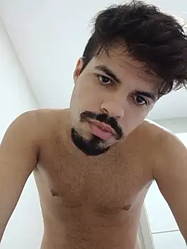 CarlosMenino24 online show from 13, 5, 2026