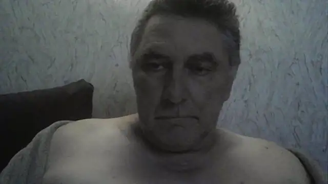 Snapshot of edje59a chatting on 1, 12, 2025 edje59a online show from 1, 12, 2025
