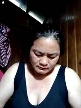 Snapshot of Blowjob0100 chatting on 18, 6, 2026 Blowjob0100 online show from 18, 6, 2026