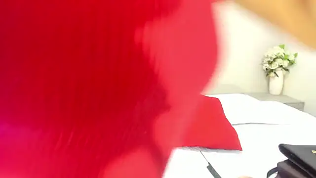 thamiina   online show from 27, 6, 2026