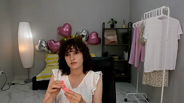 Snapshot of Miriam_Boshe chatting on 16, 5, 2026 Miriam Boshe online show from 16, 5, 2026