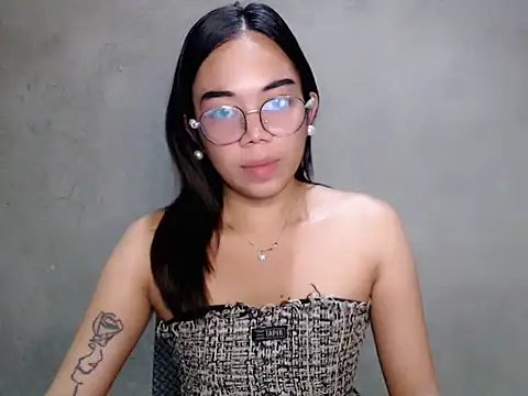 Urbabydollxxx online show from 15, 6, 2026