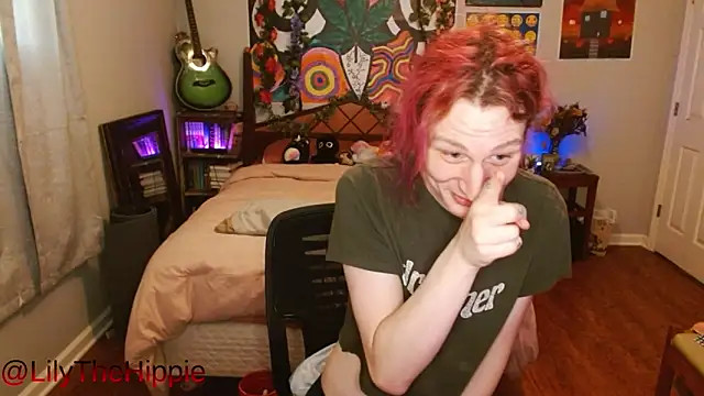 Snapshot of lilythehippie chatting on 27, 5, 2026 lilythehippie online show from 27, 5, 2026