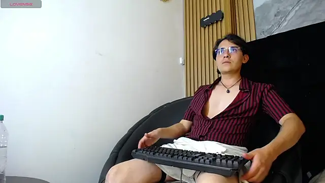Axel Montes online show from 15, 5, 2026