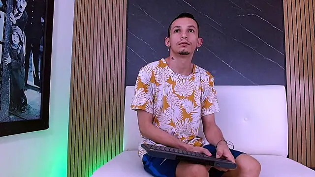 Isak Berekoa online show from 18, 6, 2026
