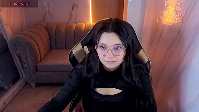 HoneyDoll tf online show from 1, 7, 2026