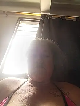 LadyPerversaXxx 69 online show from 13, 5, 2026