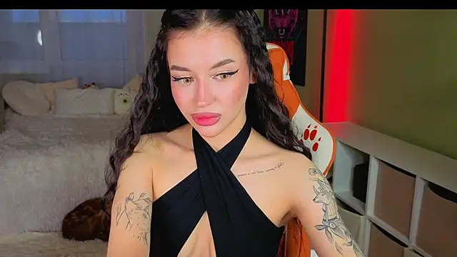 Regina Amour online show from 27, 5, 2026