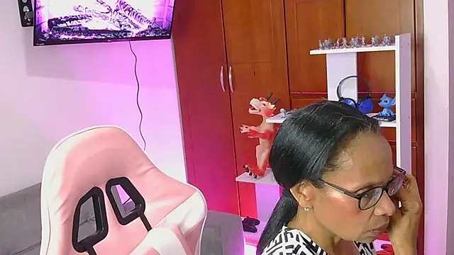 Snapshot of Africa_sexy chatting on 3, 6, 2026 Africa sexy online show from 3, 6, 2026