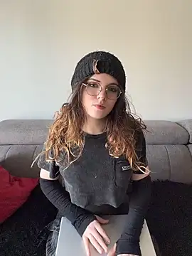 cutypiefull online show from 12, 5, 2026