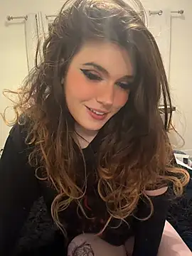 Snapshot of cutypiefull chatting on 19, 6, 2026 cutypiefull online show from 19, 6, 2026