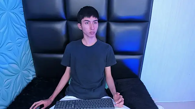 LittleNerd18 online show from 14, 5, 2026