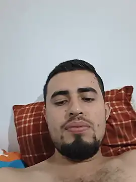 Alejo10051 online show from 25, 5, 2026