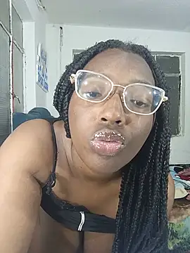 Snapshot of softlatinax chatting on 23, 5, 2026 softlatinax online show from 23, 5, 2026