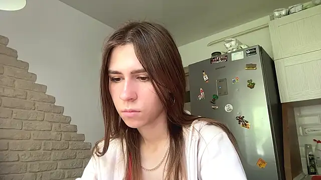 ZaraGuyette online show from 4, 6, 2026