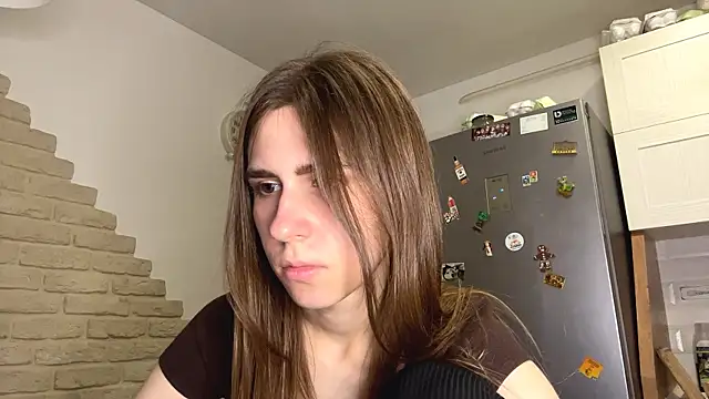 ZaraGuyette online show from 17, 5, 2026