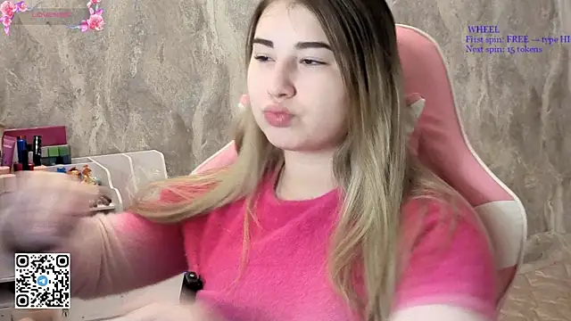 softiekitty online show from 7, 6, 2026