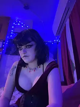Snapshot of VivianRose33 chatting on 15, 5, 2026 VivianRose33 online show from 15, 5, 2026