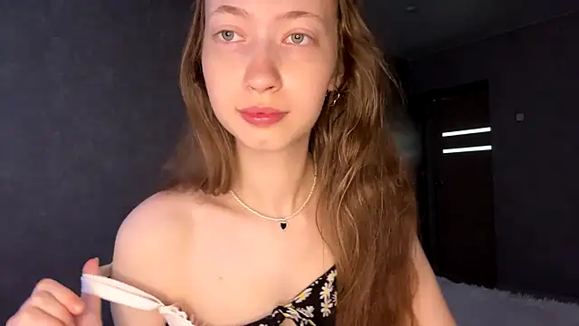 Emily Mur  online show from 6, 7, 2026