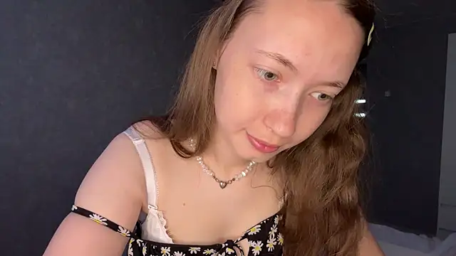 Emily Mur  online show from 25, 5, 2026