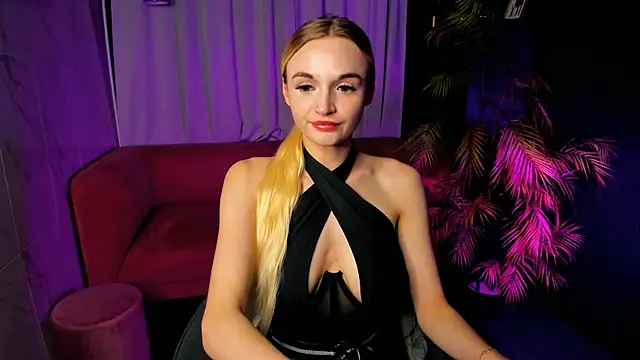 Mila  Lux online show from 2, 7, 2026