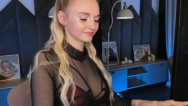 Mila  Lux online show from 4, 6, 2026