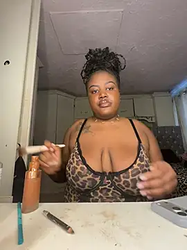 Starblissx online show from 17, 5, 2026