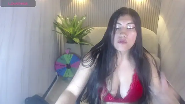 Snapshot of Violett_tf chatting on 15, 5, 2026 Violett tf online show from 15, 5, 2026