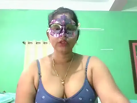 Kavya17 online show from 25, 7, 2026